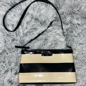 KATE SPADE B&W STRIPE CROSSBODY